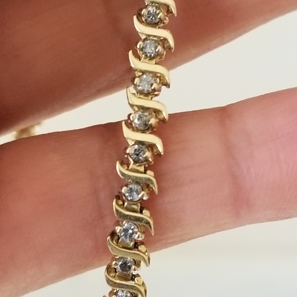 Sale! 10k Gold Tennis Diamond Carats Bracelet - Picture 7 of 16